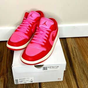 Air Jordan, women’s size 10.5